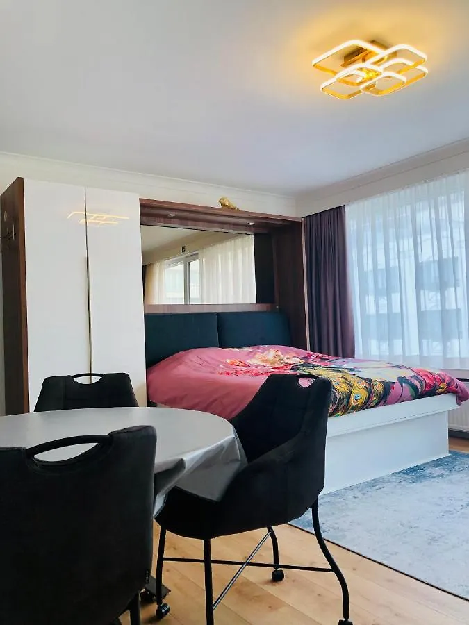 Deluxe Studio Sun Ostend Apartment
